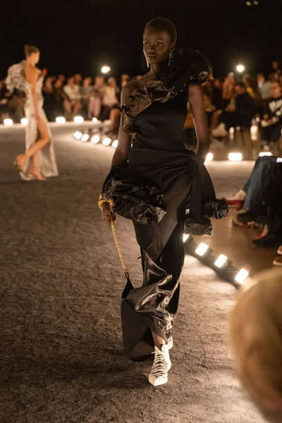 Look 23
